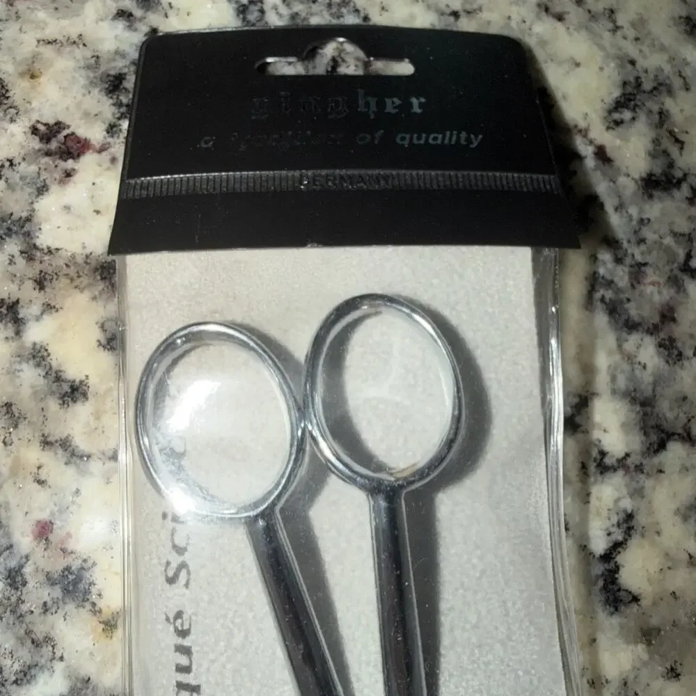 GINGHER 6 Inch Knife Edge Applique Scissors G-6R Made in Italy Gently Used